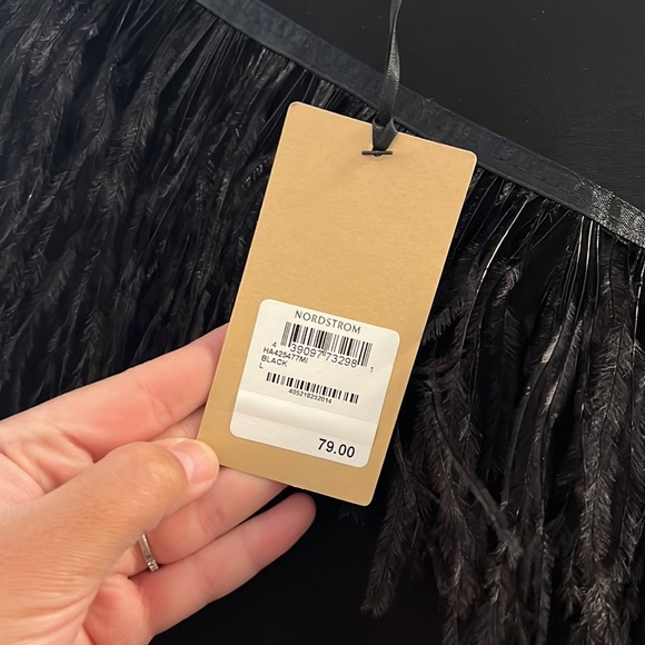 Black feather cocktail blouse - Picture 4 of 4